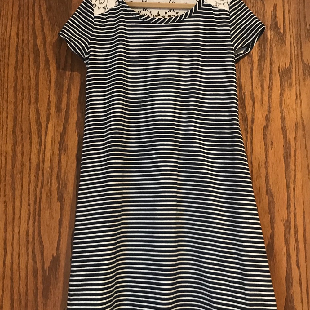 Girls size 7 dress